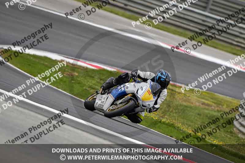 cadwell no limits trackday;cadwell park;cadwell park photographs;cadwell trackday photographs;enduro digital images;event digital images;eventdigitalimages;navarra;no limits trackdays;peter wileman photography;racing digital images;trackday digital images;trackday photos